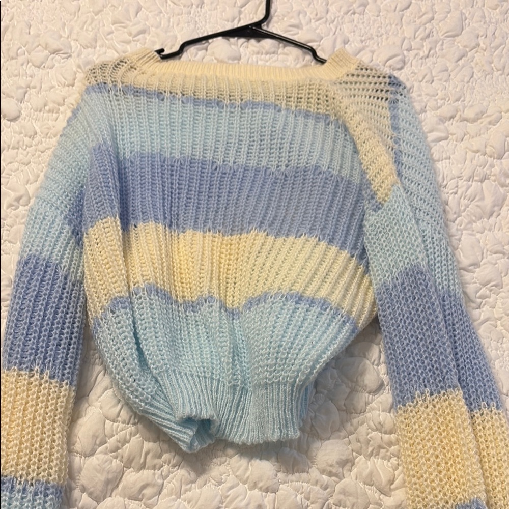 SHEIN Blue and Cream Crew Neck Sweater with Ribbed Texture